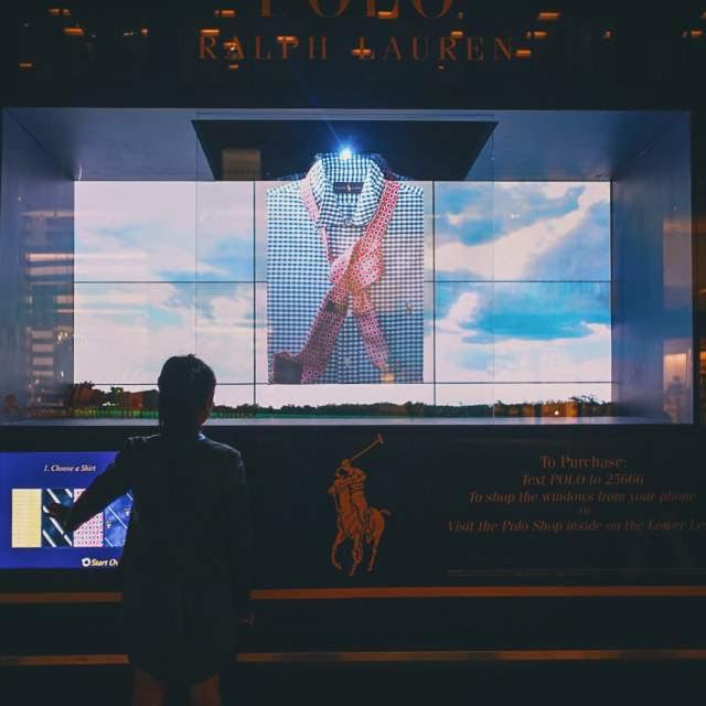 6 Futuristic Retail Displays That Will Change Your Idea of ‘E-Commerce’